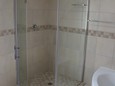 Double Deluxe Rooms Shower